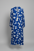 Ghost Mannequin Blaues Kleid Vorderansicht