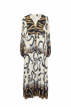 Ghost Mannequin Kleid ohne Halsbereich