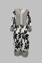 Ghost Mannequin Kleid Vorderansicht
