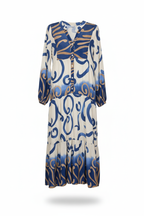 Kleid Vorderansicht Ghost Mannequin