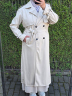Trenchcoat aus Kunstleder