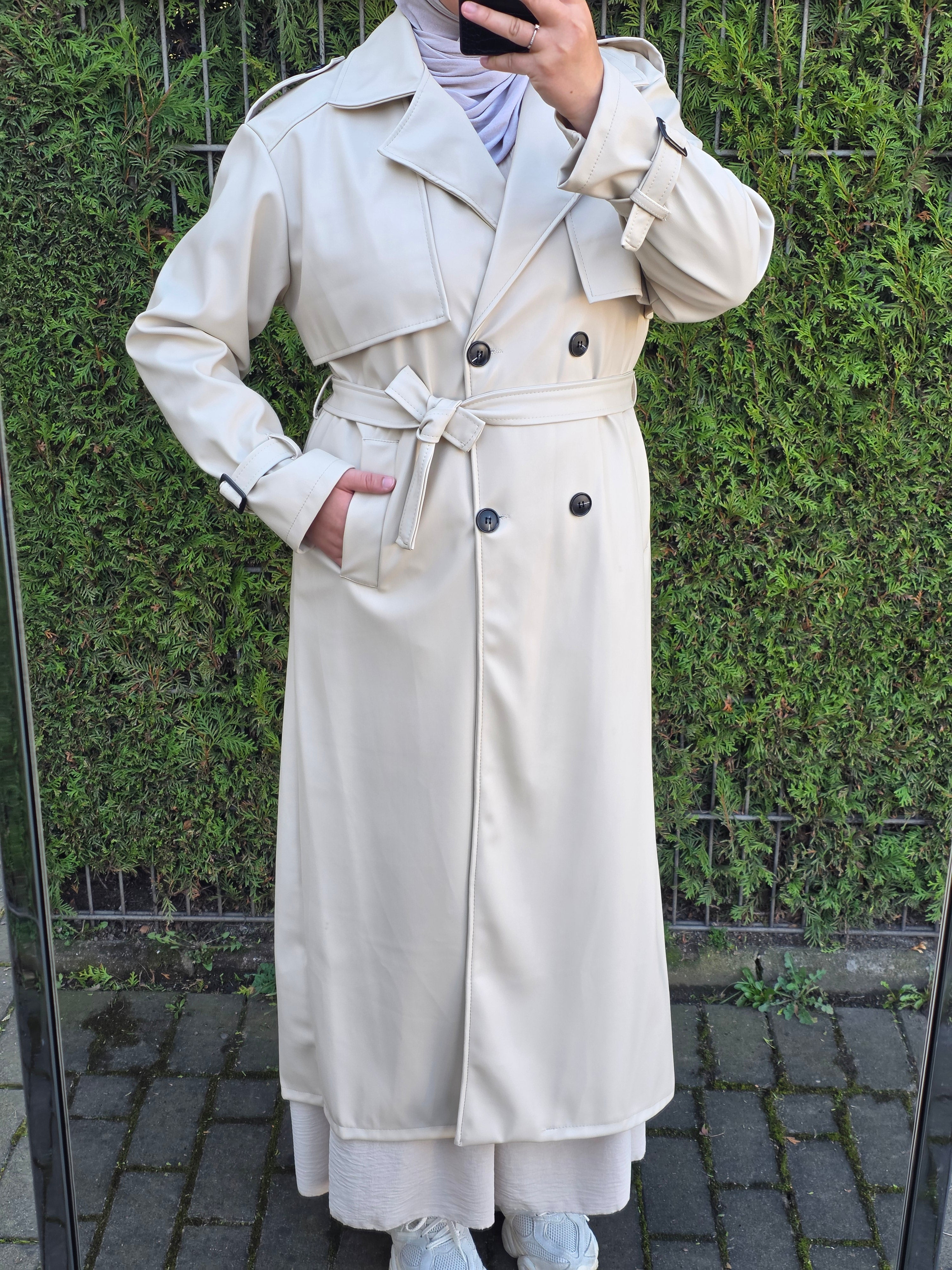 Trenchcoat aus Kunstleder