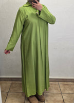 Viskosekleid mit Knopfdetails