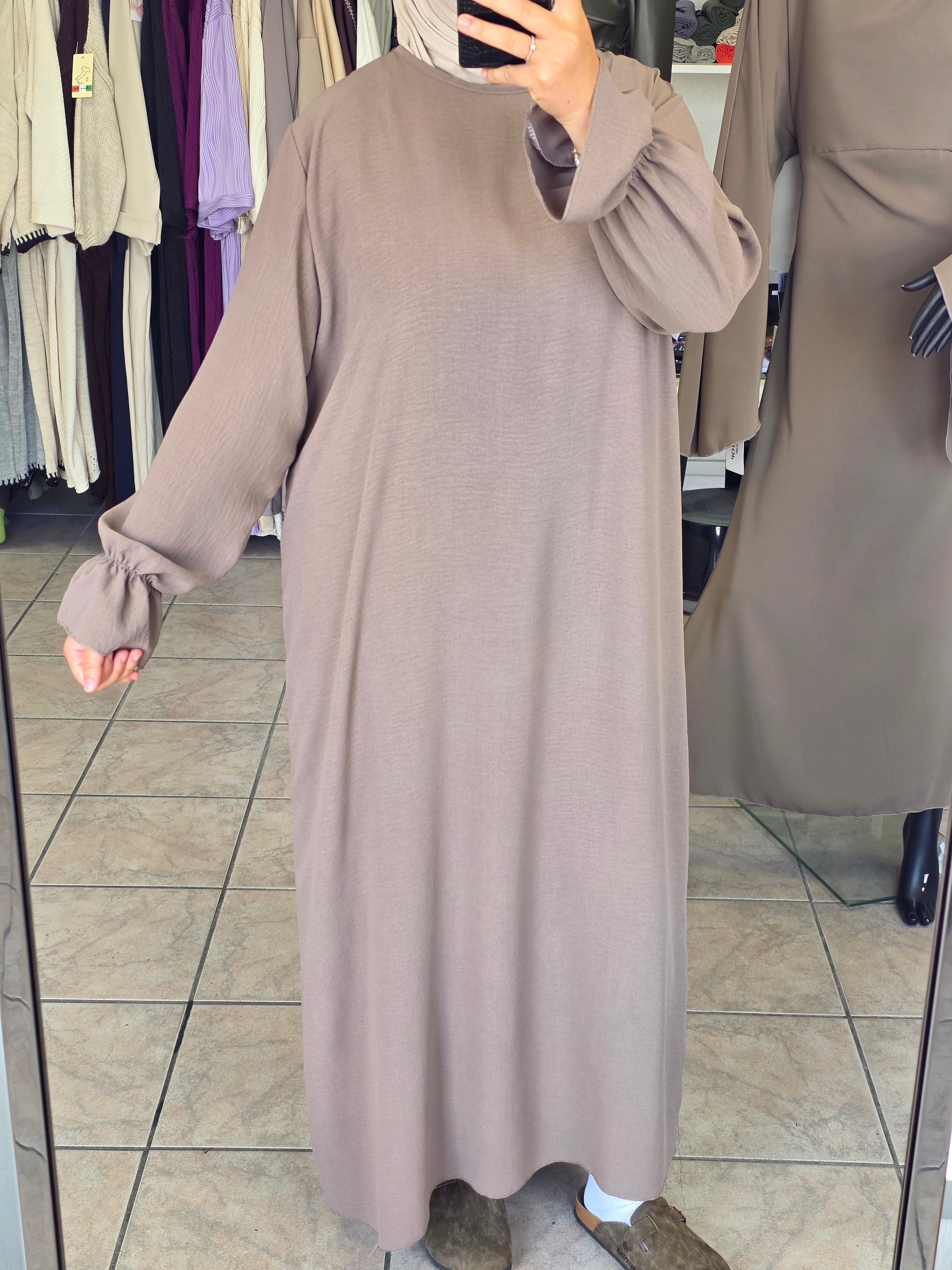 Haya Abaya mit gerafften Ärmeln