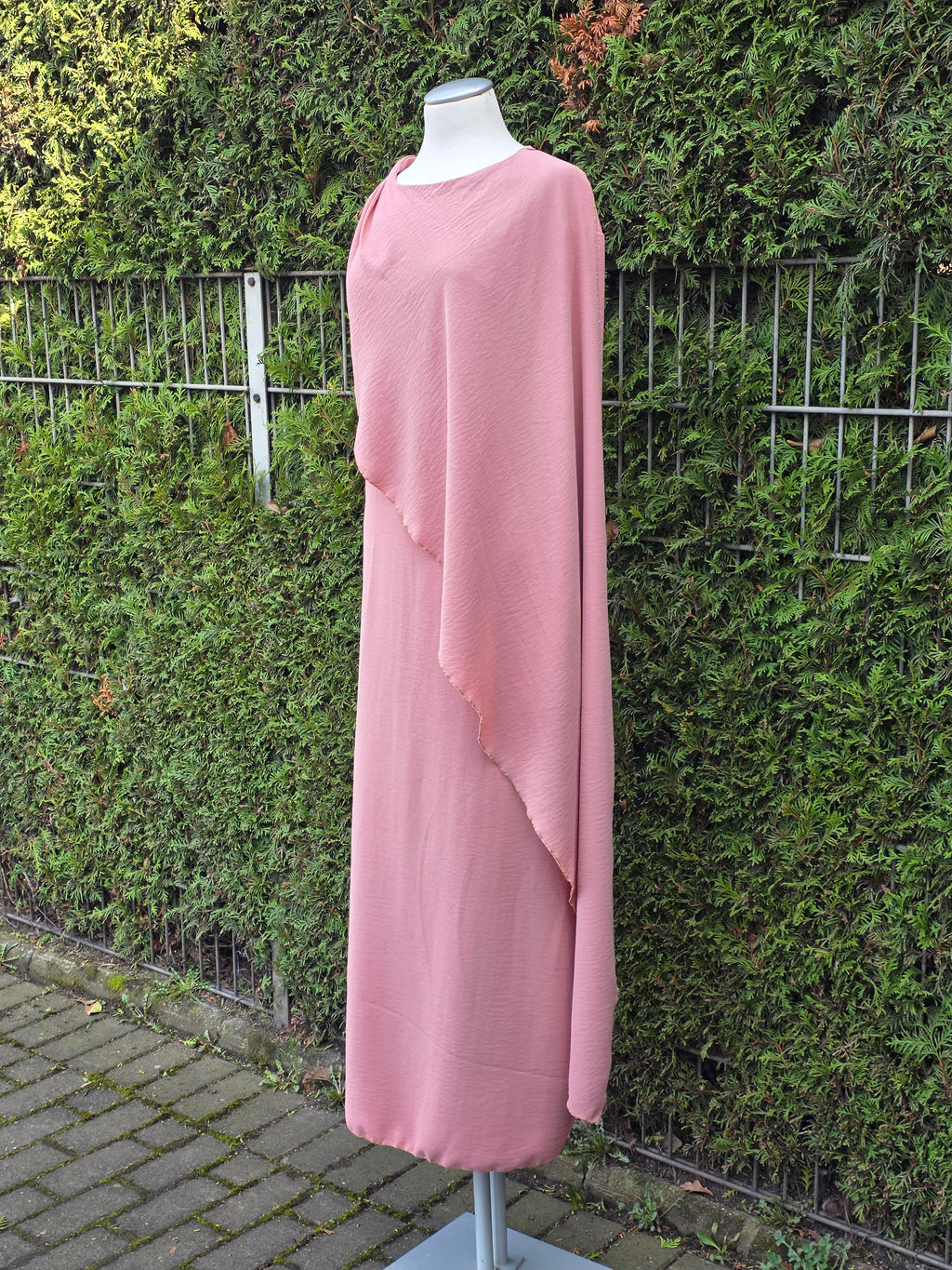 Asymmetrisches Cape - Abaya