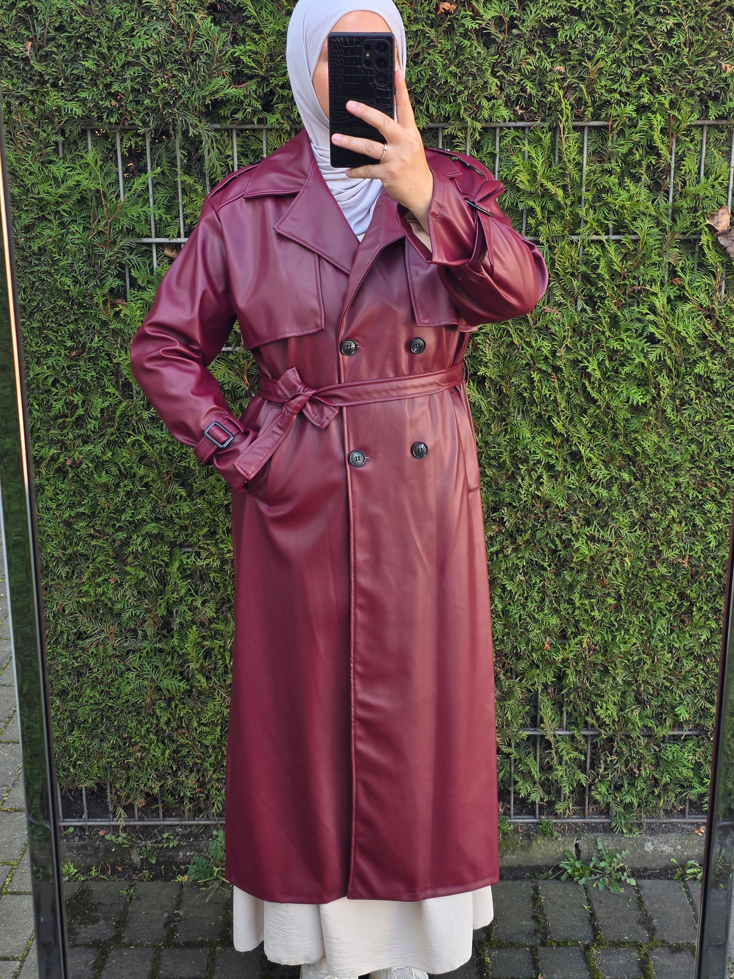 Trenchcoat aus Kunstleder
