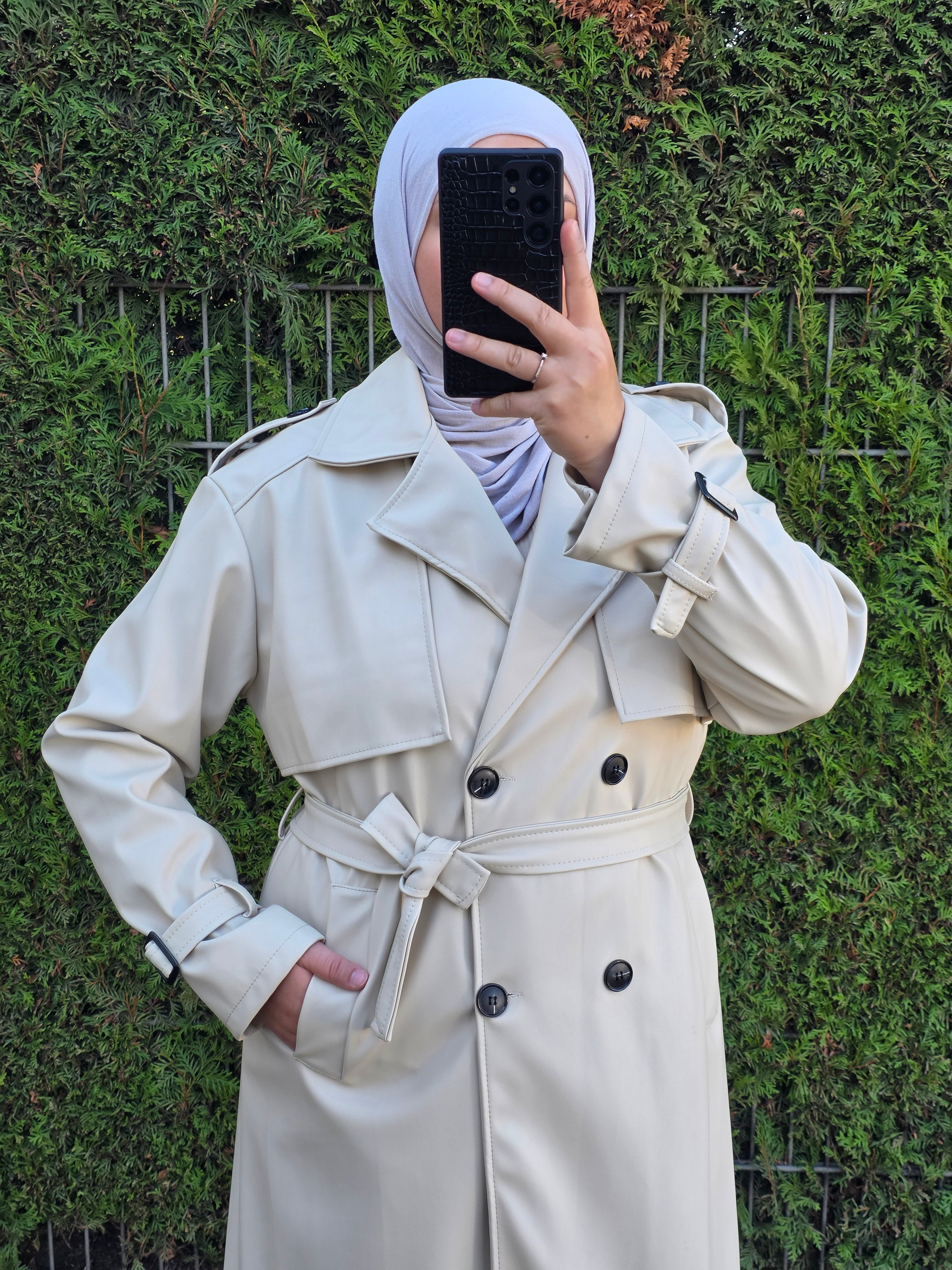 Trenchcoat aus Kunstleder