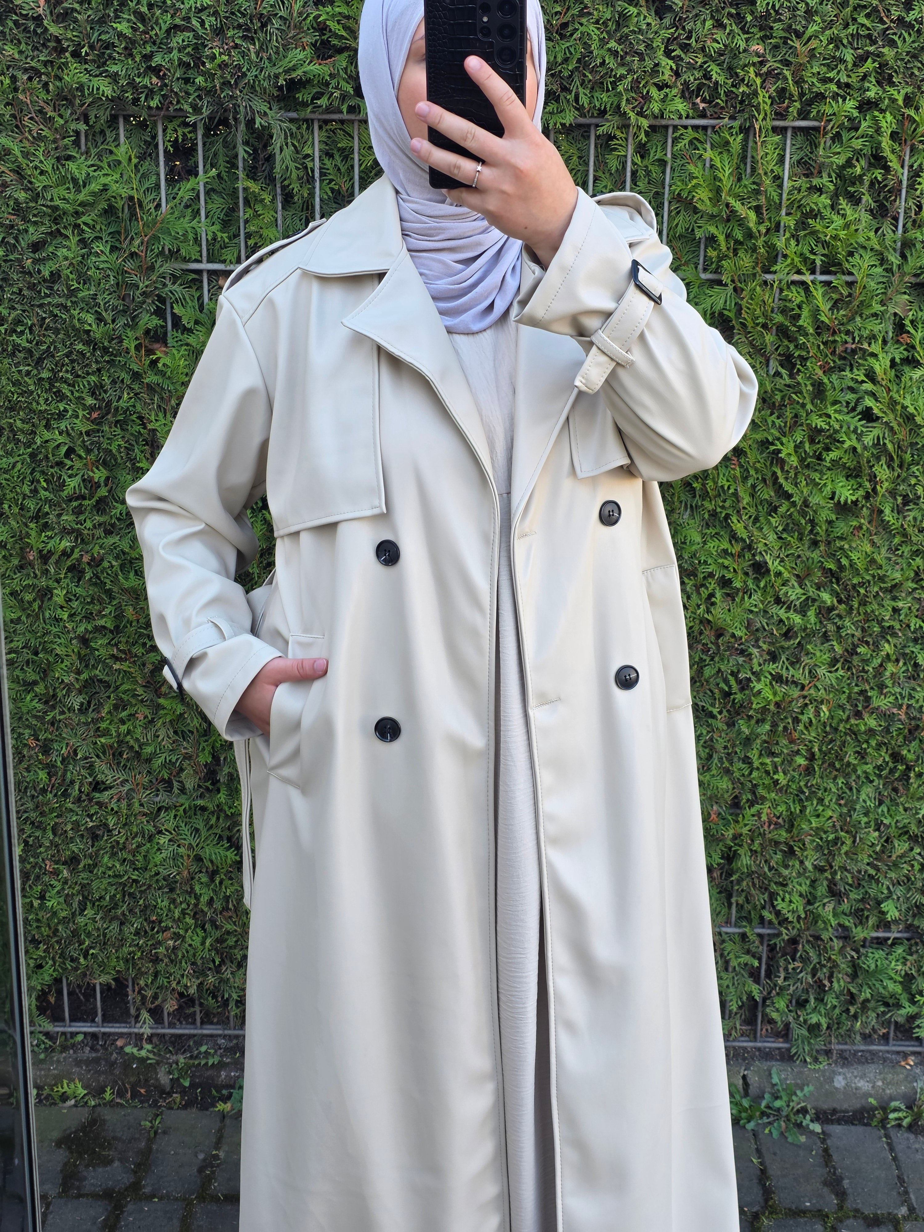 Trenchcoat aus Kunstleder