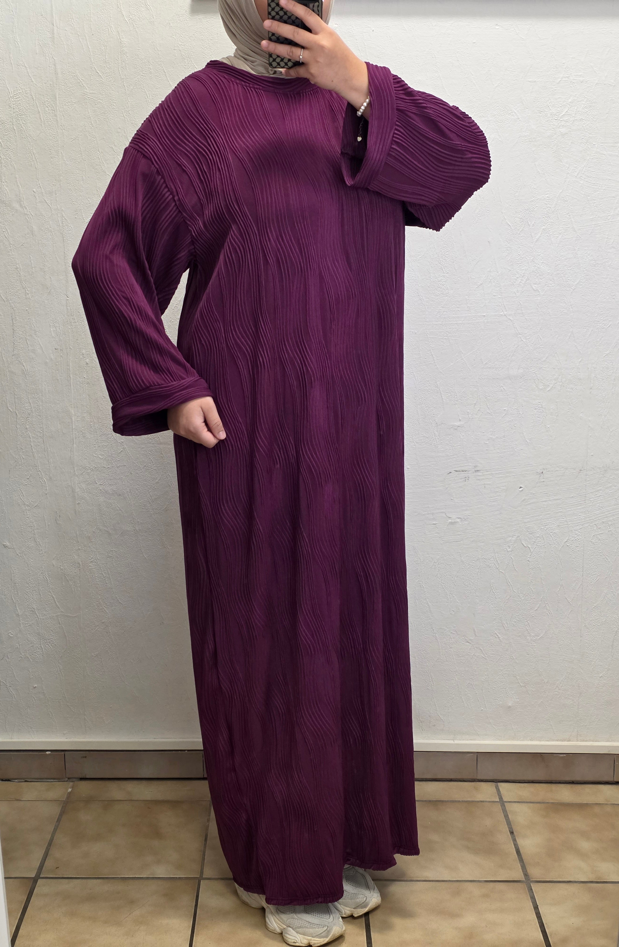 Maxikleid mit gewellter Struktur