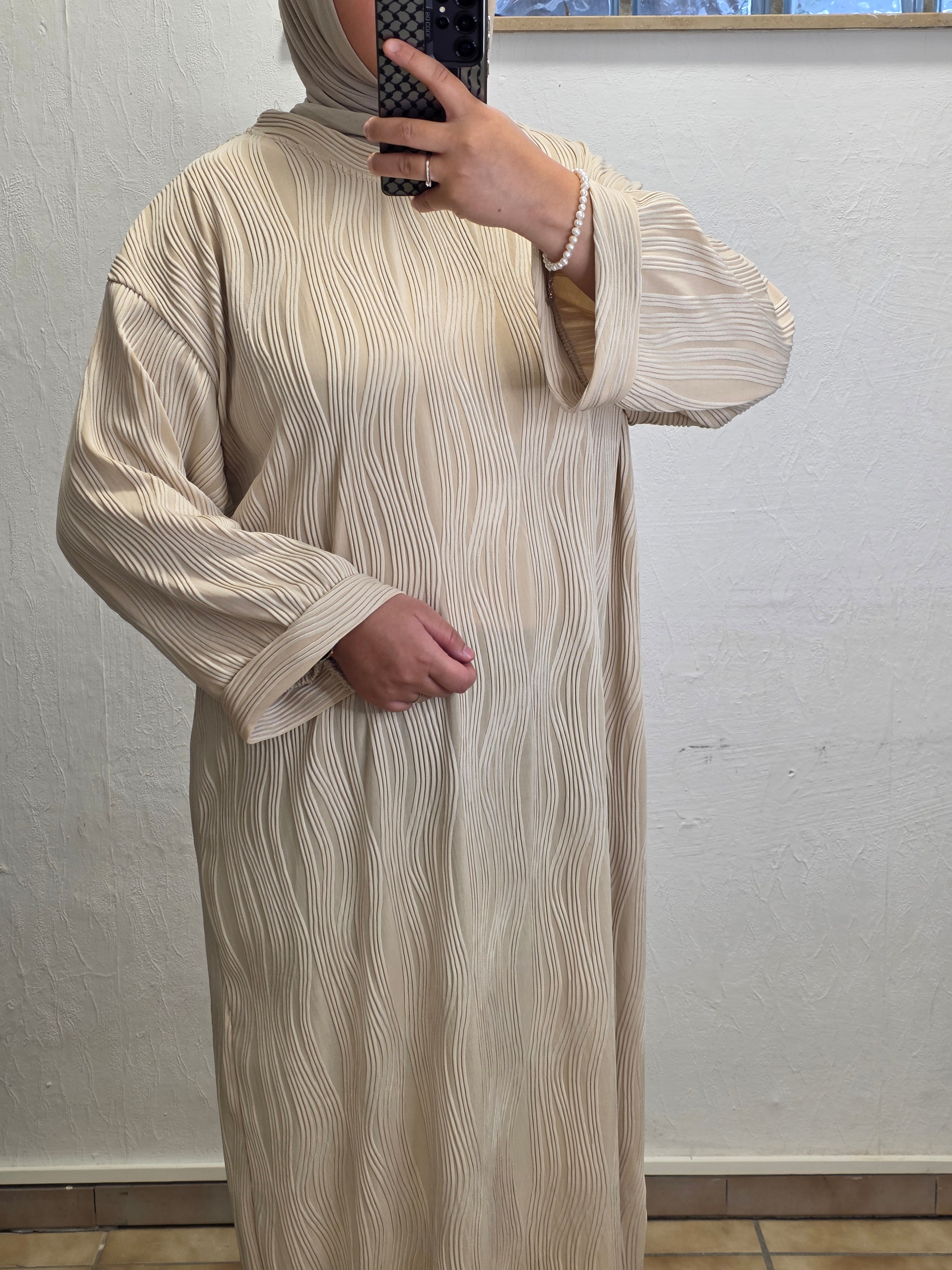 Maxikleid mit gewellter Struktur