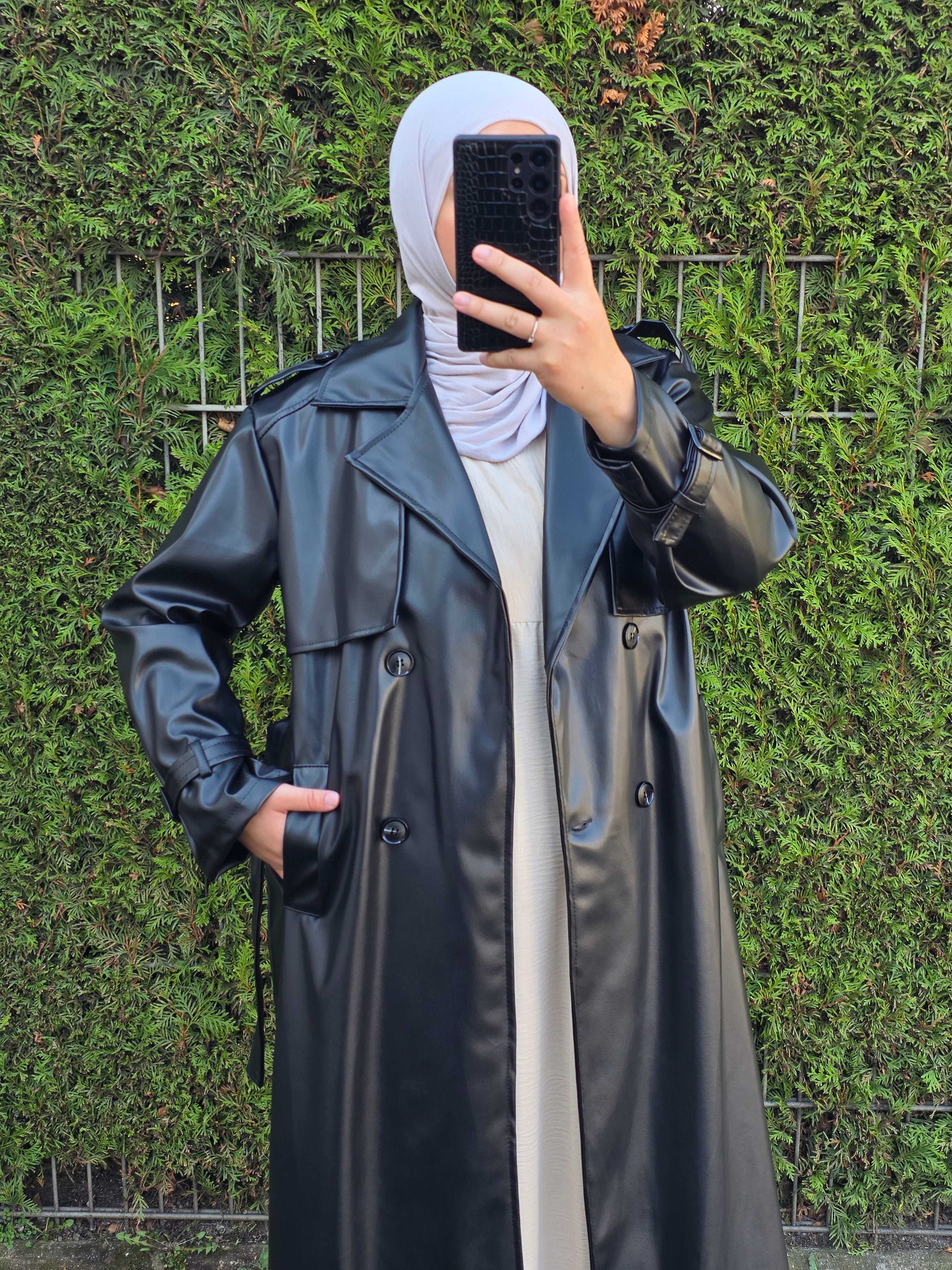 Trenchcoat aus Kunstleder