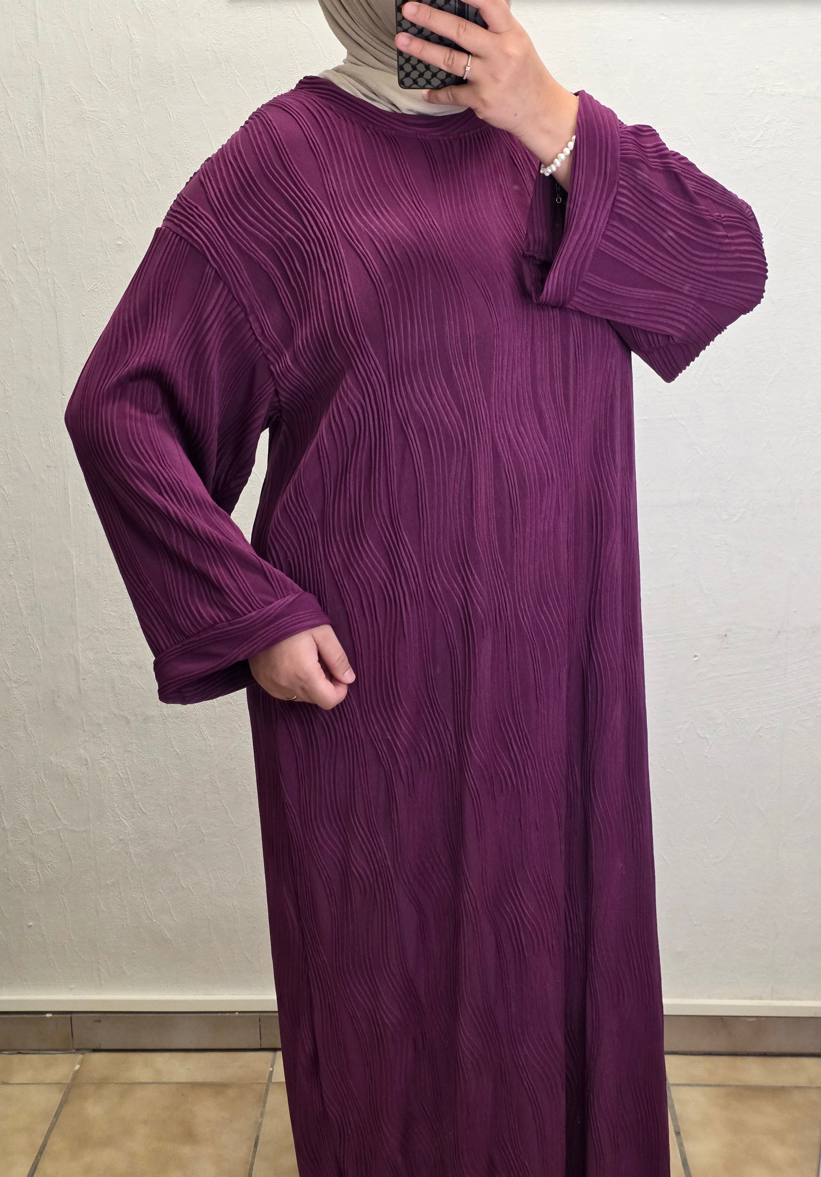 Maxikleid mit gewellter Struktur