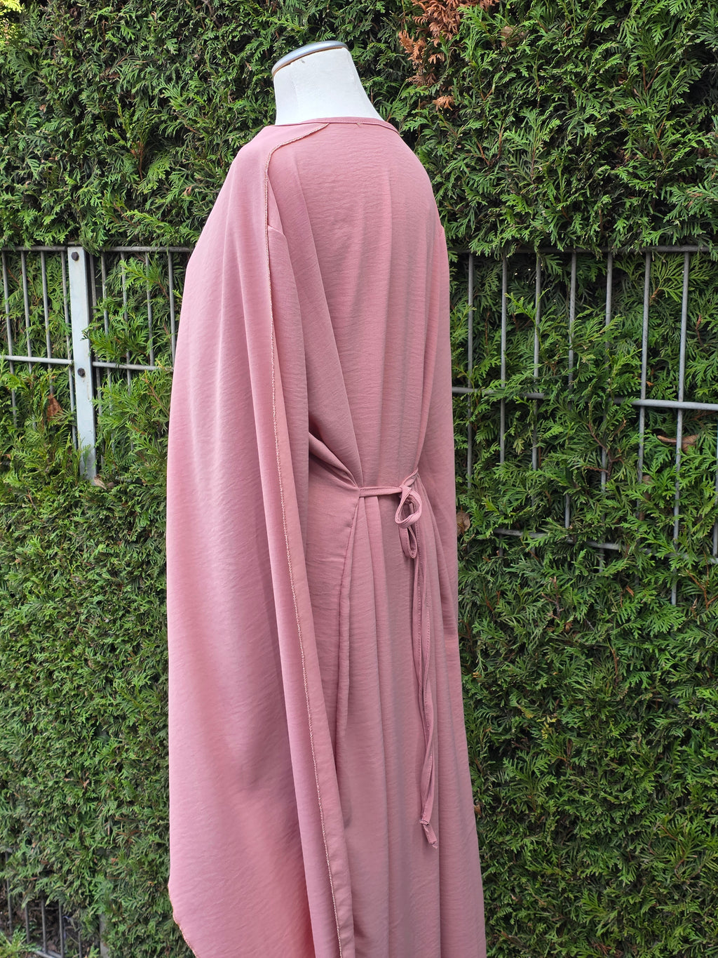 Asymmetrisches Cape - Abaya