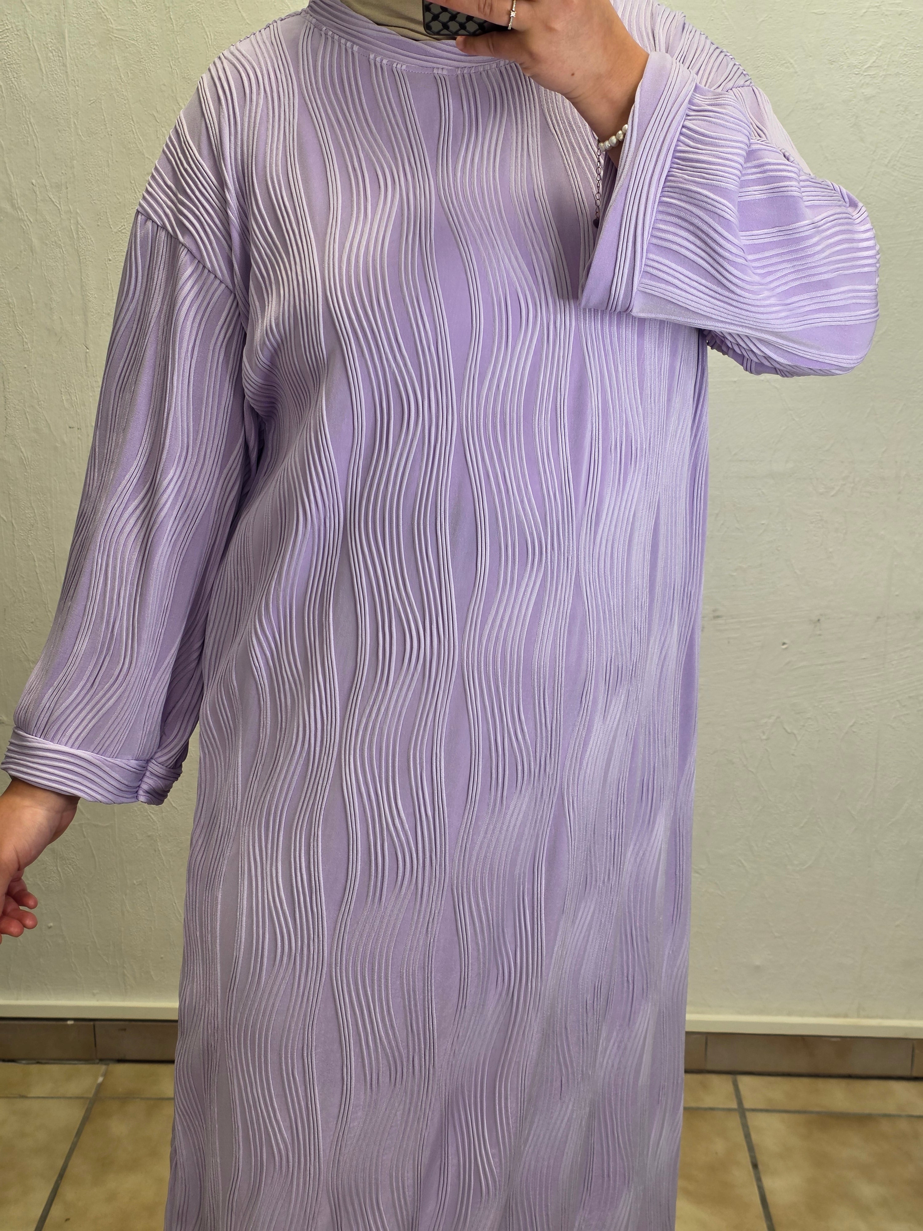 Maxikleid mit gewellter Struktur