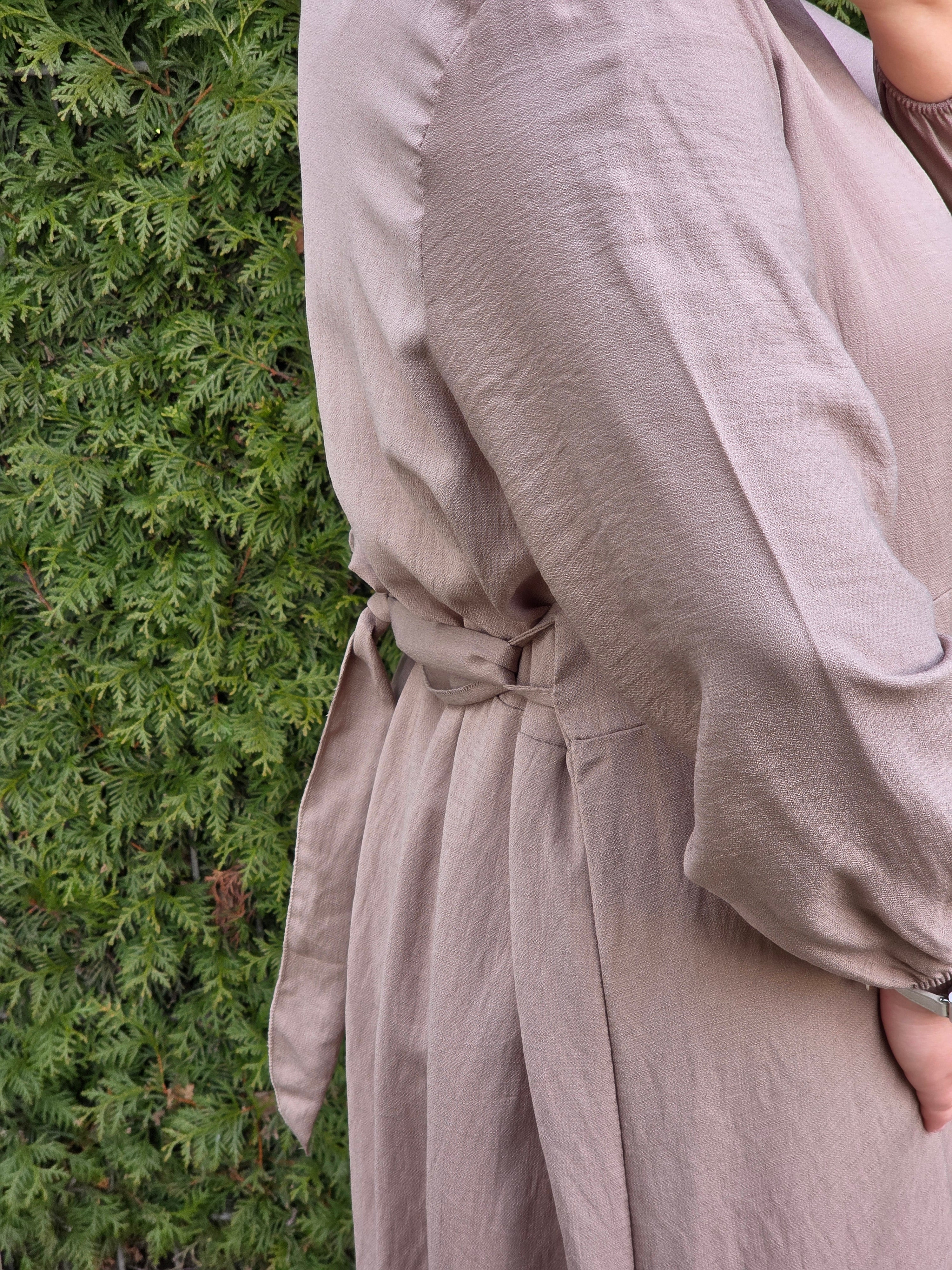 Viskose Maxikleid mit Bindeschnur