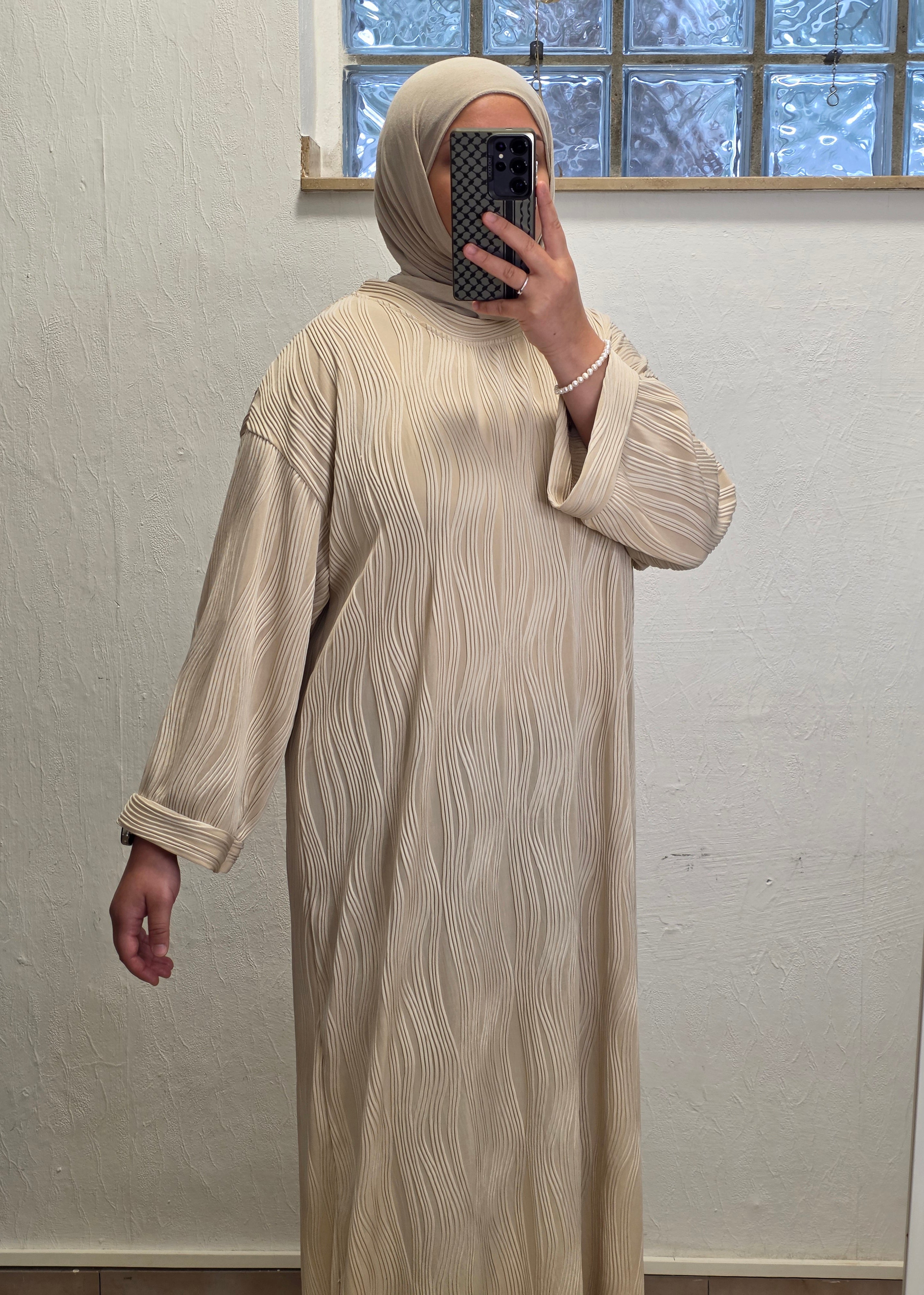 Maxikleid mit gewellter Struktur