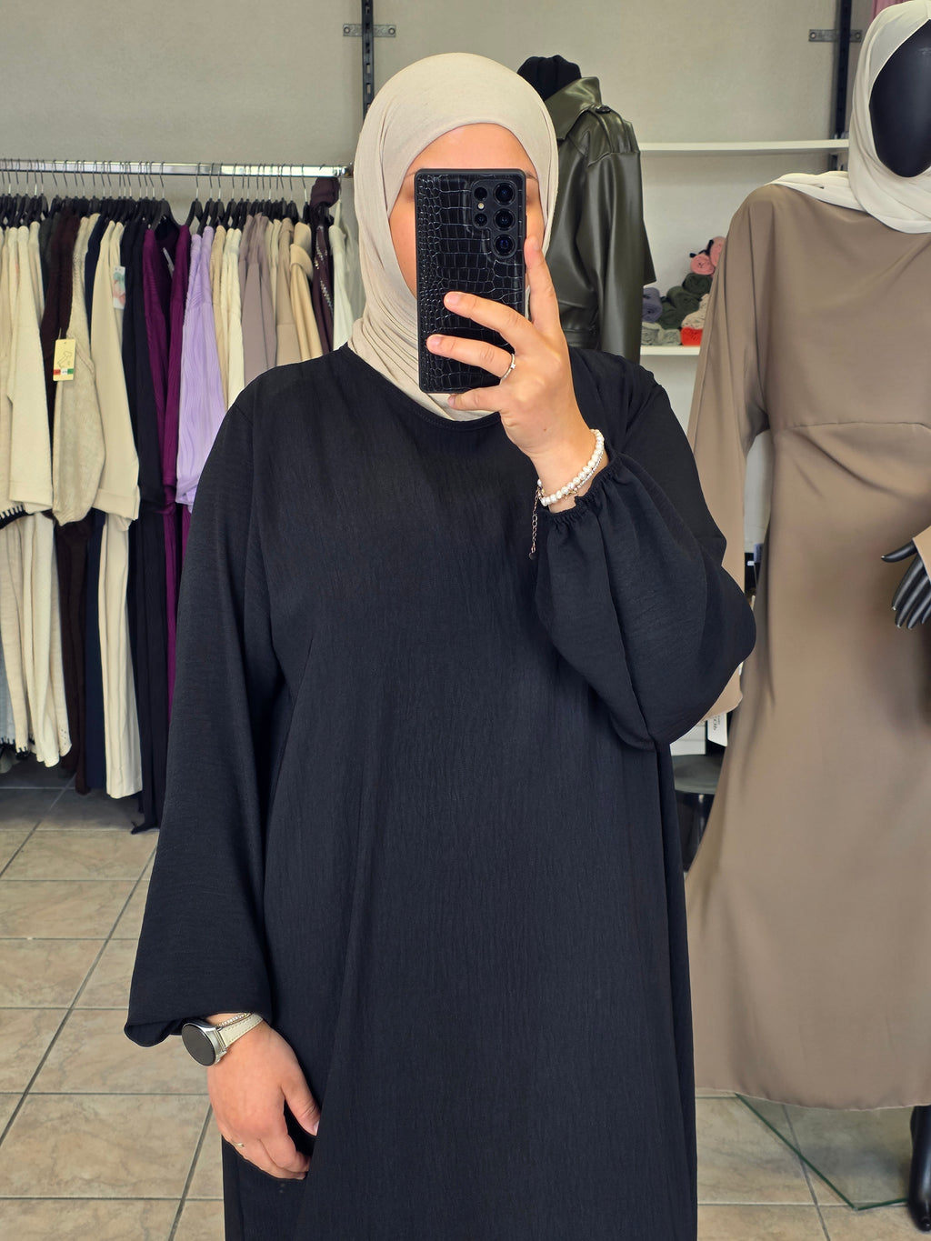 Haya Abaya